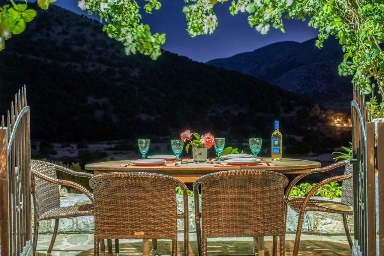 Stone Built Villa Galatia, Poolside & Perfect View Kares Екстер'єр фото