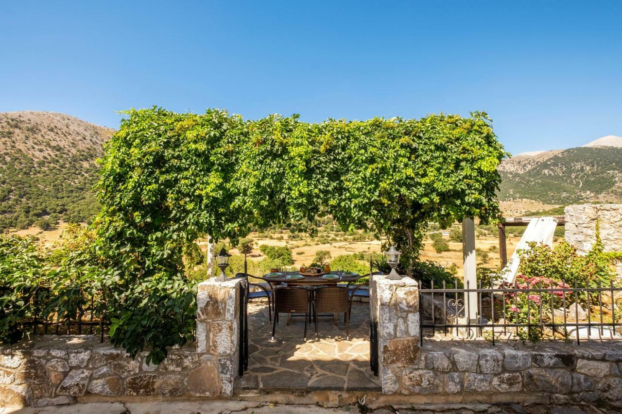 Stone Built Villa Galatia, Poolside & Perfect View Kares Екстер'єр фото